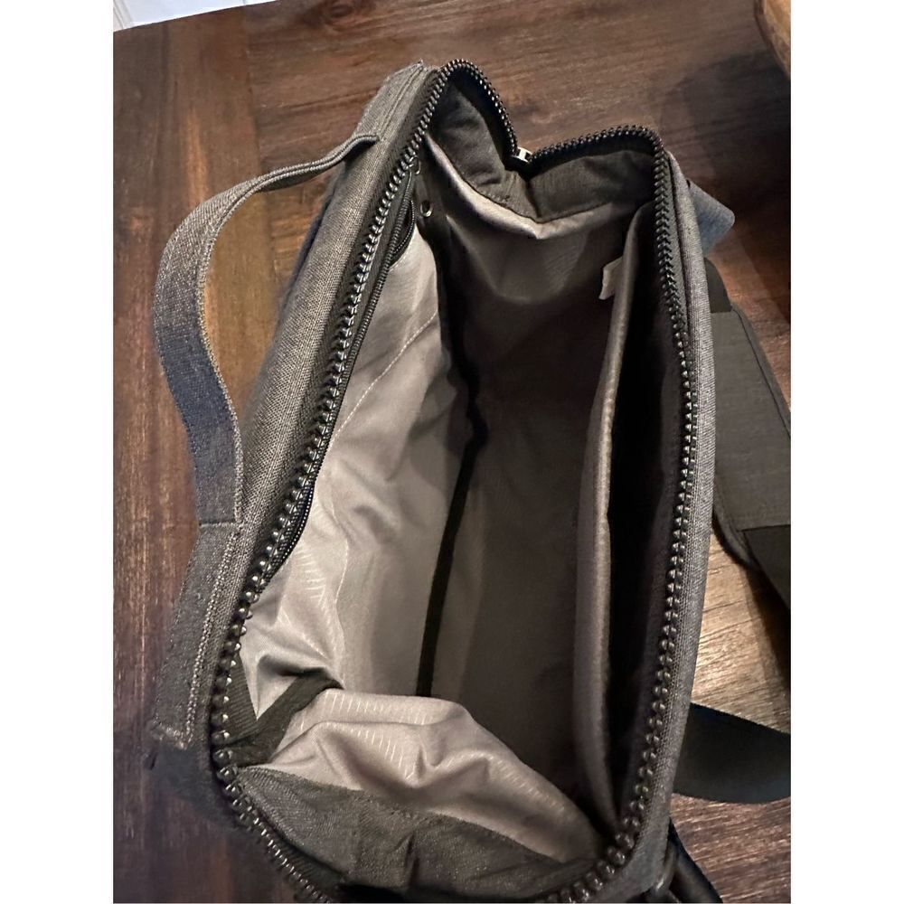 Case Logic Reflection camera/messenger bag - Picture 7 of 16